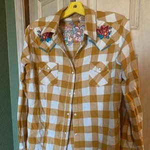 Wrangler flannel pearl snap shirt
